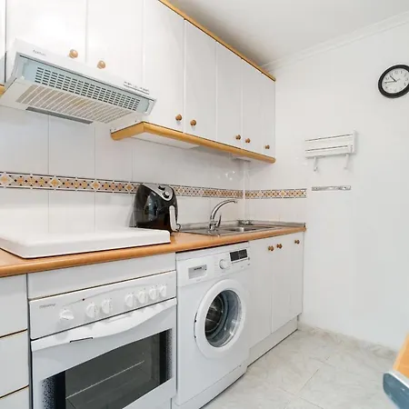 He Doris Dehesa de Campoamor (Orihuela Costa)